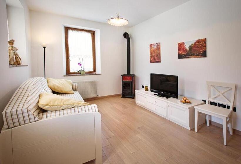 آپارتمان 1 خوابه با تراس, Albergo Diffuso Tolmezzo