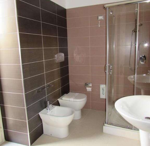 اتاق استاندارد یک نفره, Sorge Palace