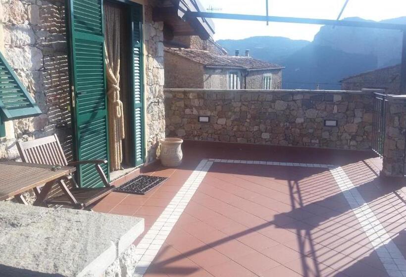 اتاق استاندارد با بالکن و چشم‌انداز دریا, Locanda Dei Boi