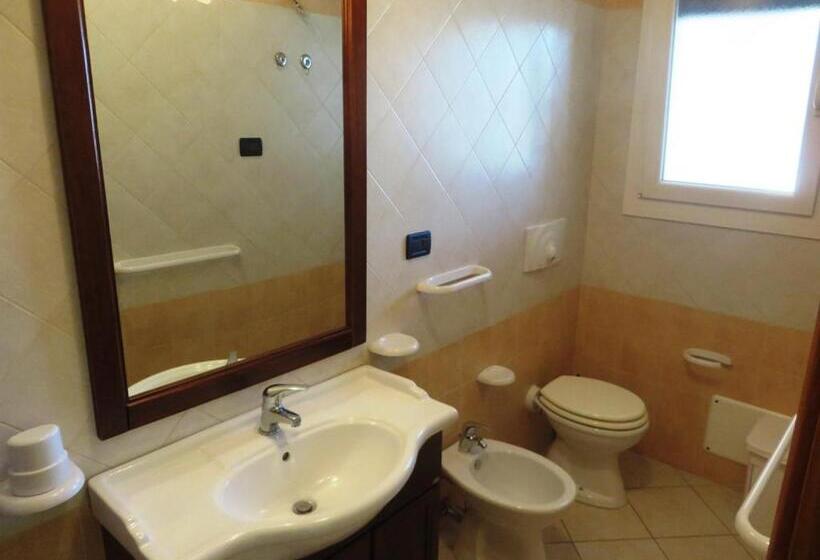 Апартаменты 2 Спальни, Residence Giglio