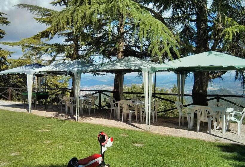 سوییت خانوادگی, Agriturismo Monte Acuto