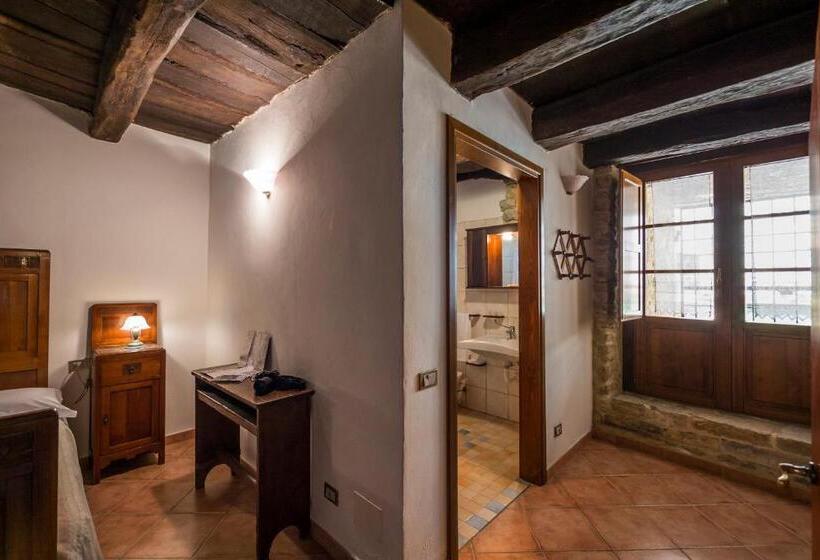 اتاق لوکس, Agriturismo Monte Acuto