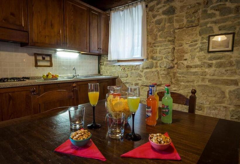 سوییت جونیور, Agriturismo Monte Acuto
