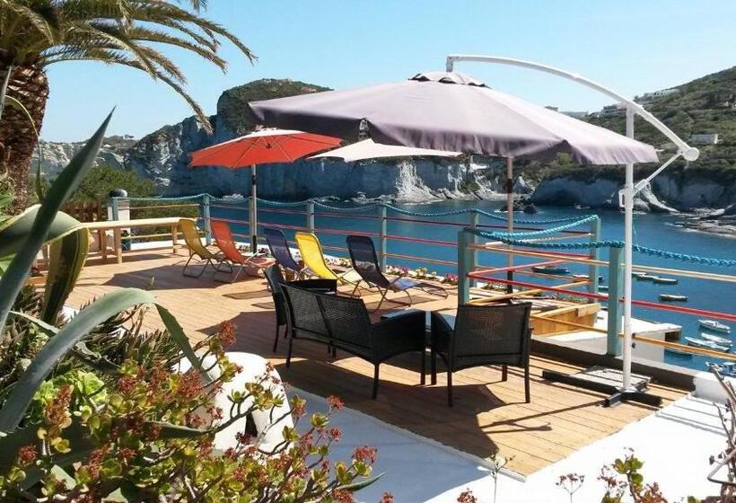 스탠다드 스튜디오 바다 전망, L'incanto Di Cala Feola