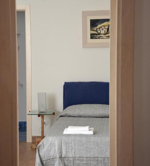 اتاق استاندارد, 4 Camere A Trani