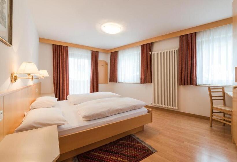 Апартаменты 1 Спальня, Residence Chalet Pinis