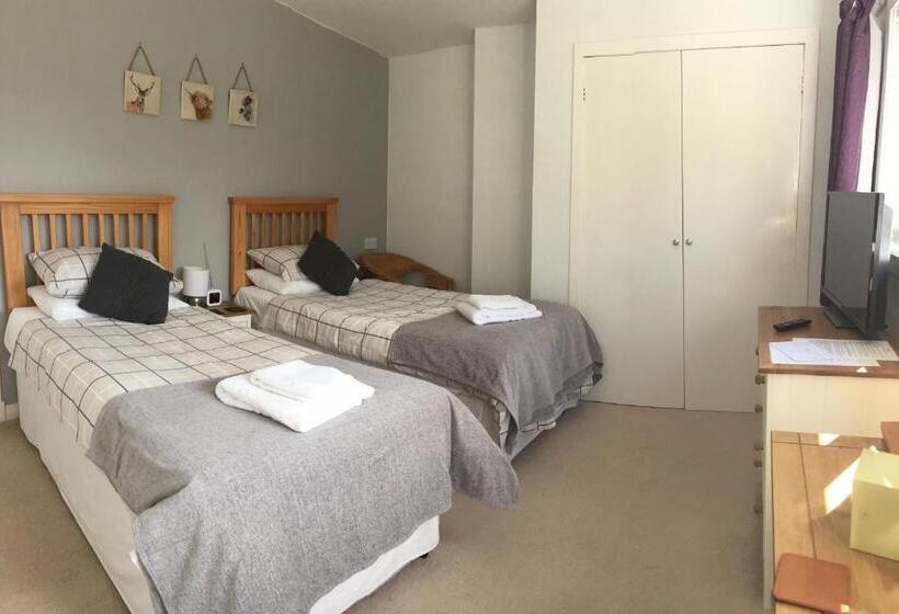 Номер Стандарт, Stables Guest House
