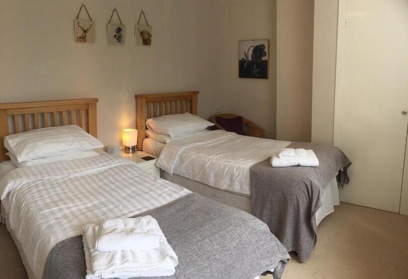 Номер Стандарт, Stables Guest House