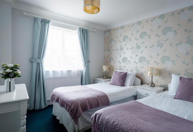 Номер Стандарт, The Kings Arms Otterton