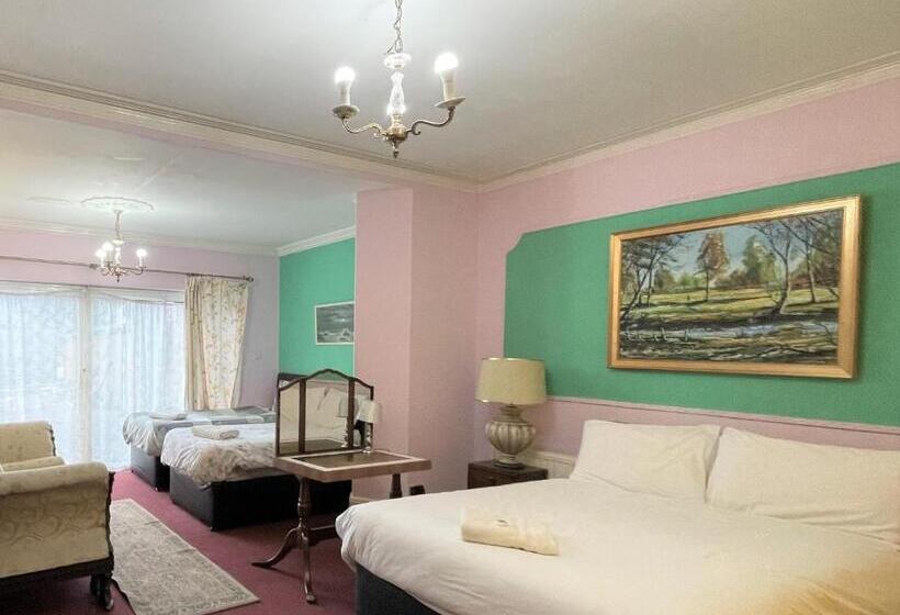 Семейный Номер, Lyttleton Lodge