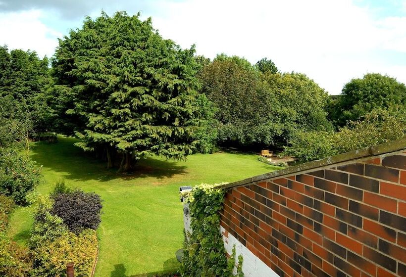 Классический Номер, Marton Grange Country House
