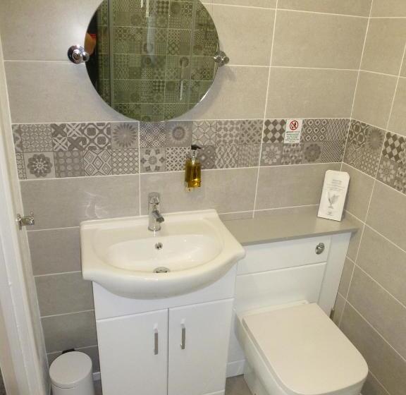 חדר דחוקס עם מיטת קינג, The Kenmore Guest House