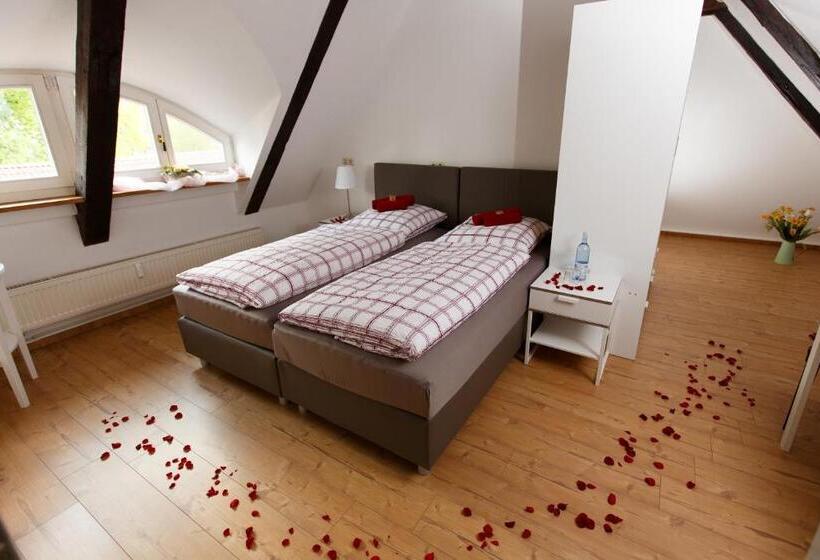 Номер Стандарт, Pension Altes Burg
