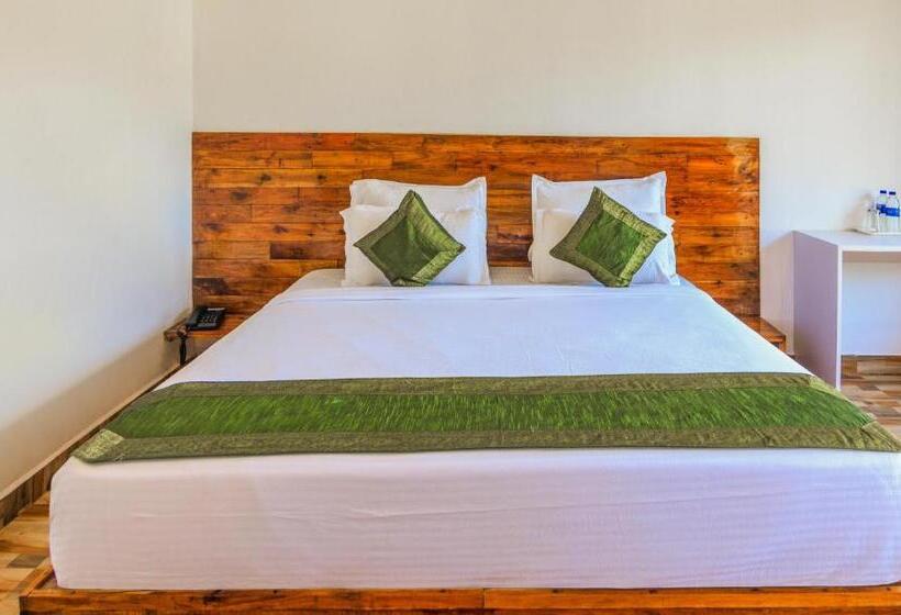 스탠다드 룸, Treebo Lands End Beach Resort Morjim