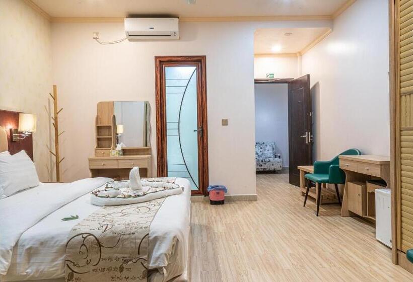 اتاق سوپریور با چشم‌انداز دریا, Sunrise Beach