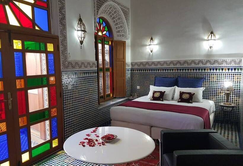 اتاق استاندارد با چشم‌انداز استخر, Riad Soleil D Or