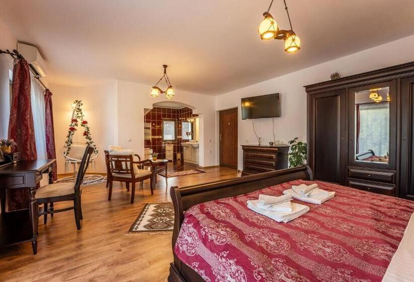 Номер Deluxe с Балконом, Flora Luxury House
