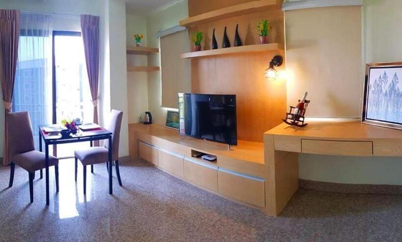 Номер Deluxe, The Route Sriracha Hotel And Residence