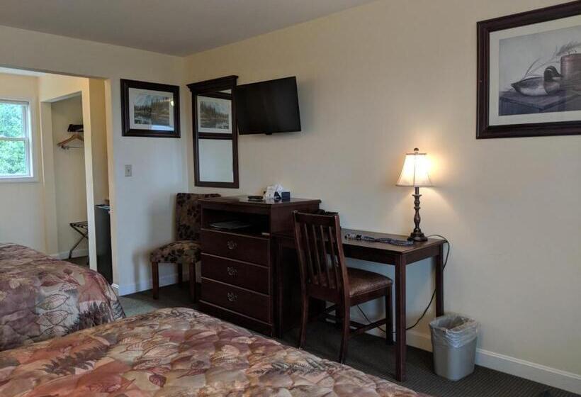 Номер Стандарт, Rangeley Saddleback Inn