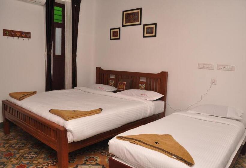 Номер Стандарт Трехместный, Rams Inn