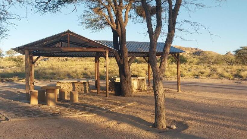 چادر با خدمات رفاهی استاندارد, Camp Mara