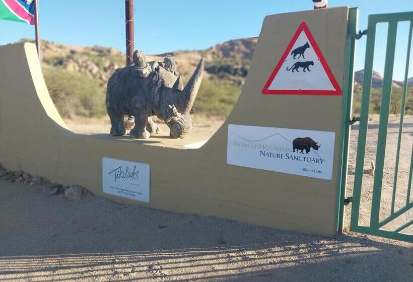 چادر با خدمات رفاهی استاندارد, Camp Mara