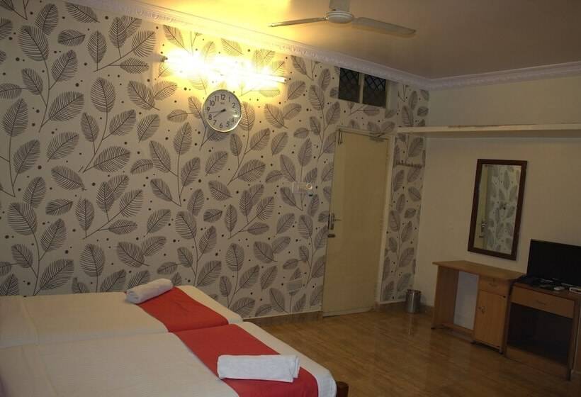 デラックスルーム, Nachis Bnb
