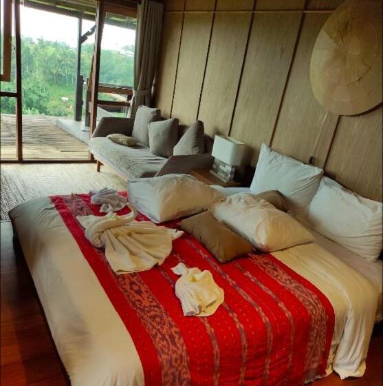 Семейный Номер Deluxe, Village Above The Clouds