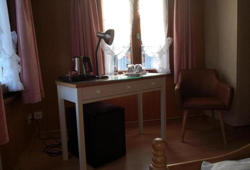Номер Стандарт, Pizzeria Pension Gambrinus