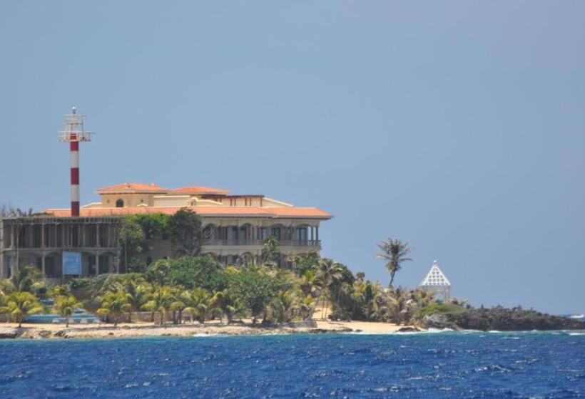 ویلای 1 خوابه, The Meridian At Lighthouse Point