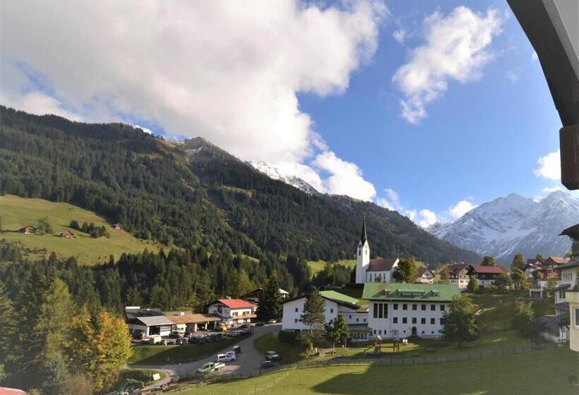 Апартаменты 1 Спальня, Alp Chalet