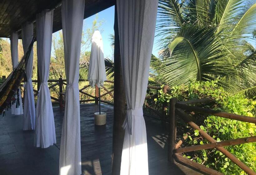 オーシャンビュースーペリアースイート, The Spot   Beachfront Sports Pousada