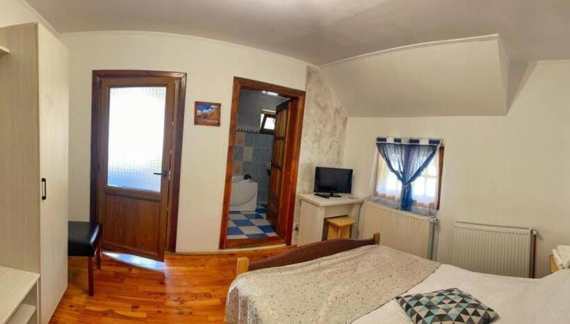 Номер Стандарт Вид на Горы, Amandra Chalet