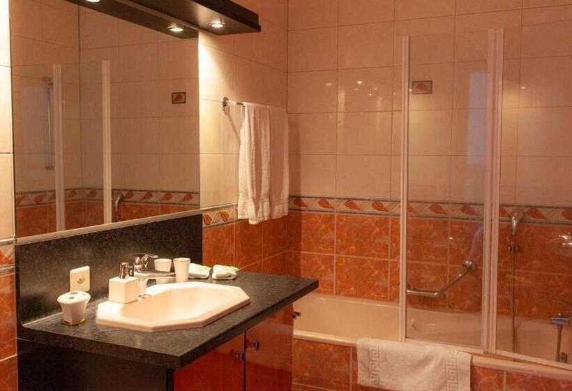 Номер Стандарт, Hôtel De L Ours