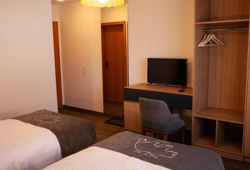 Номер Стандарт, Hôtel De L Ours