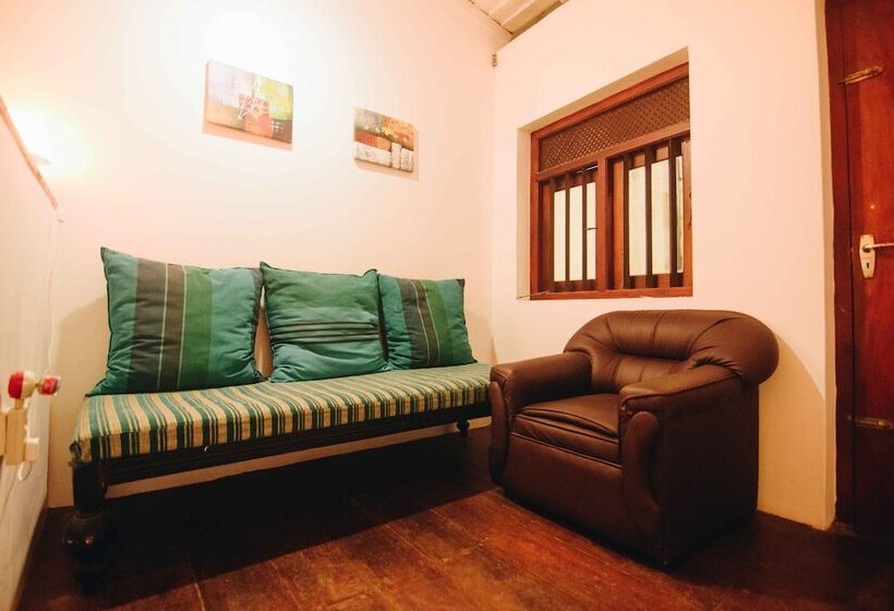 コンフォートルーム, Antic Guesthouse   Galle Fort