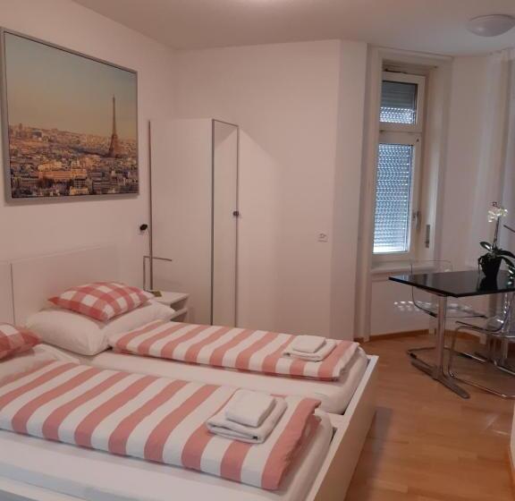 Номер Стандарт, Good Bed Reiden