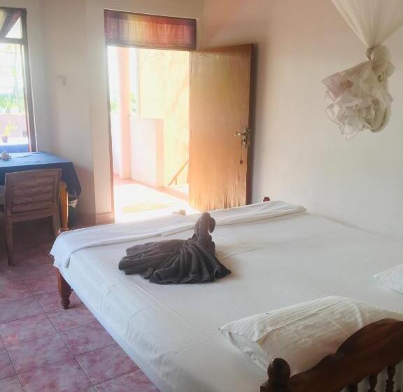 Номер Стандарт Вид на Море с Балконом, Dilena Beach Inn