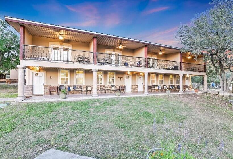 1 Bedroom Apartment Lake View, Canyon Lake Condos At Stillwater Ranch