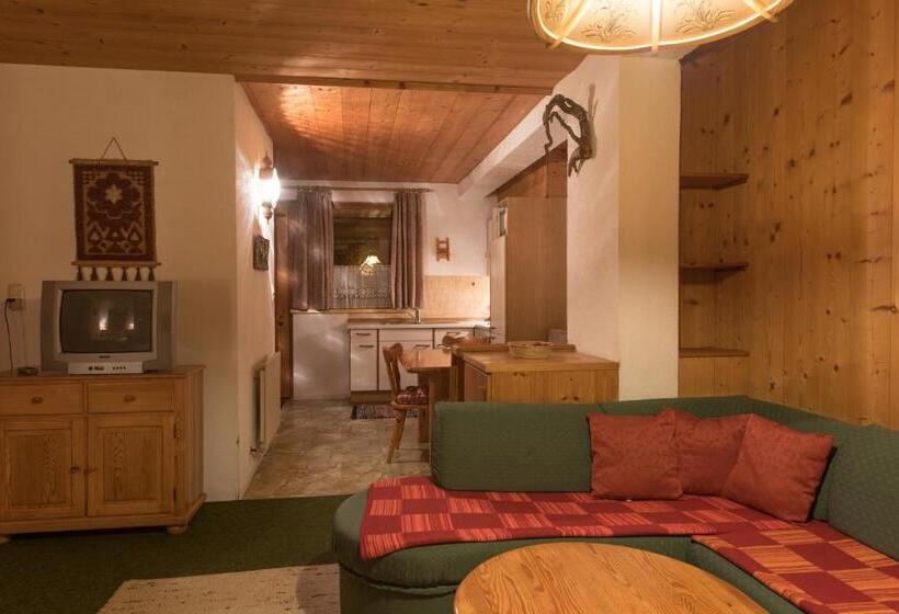 شقة غرفة واحدة مزودة بتراس, Gasthof Zur Traube