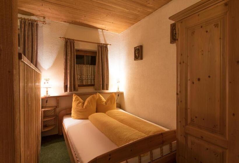 شقة غرفة واحدة مزودة بتراس, Gasthof Zur Traube