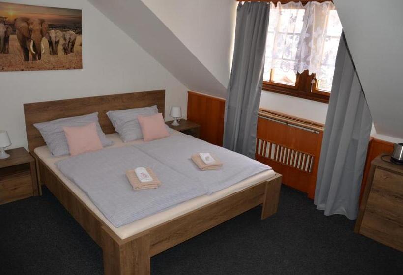 Номер Стандарт, Guesthouse Zlatý Hrozen