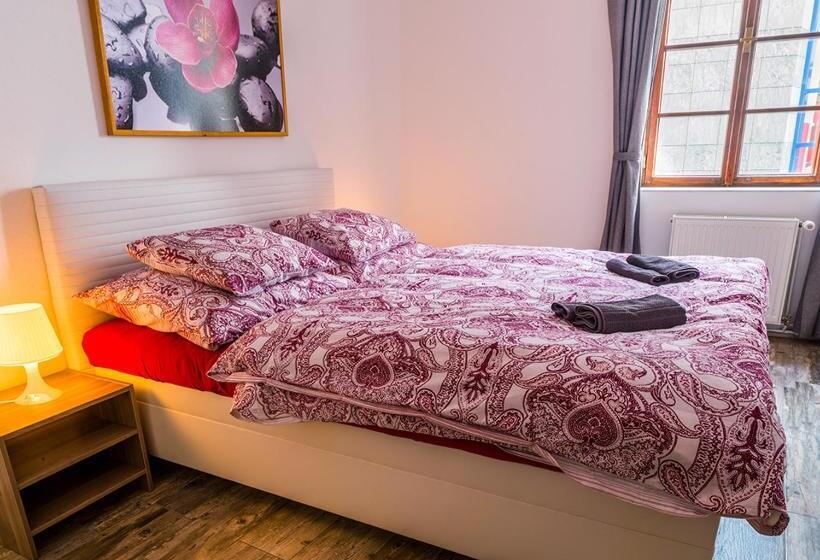 Апартаменты 1 Спальня, Guesthouse Zlatý Hrozen