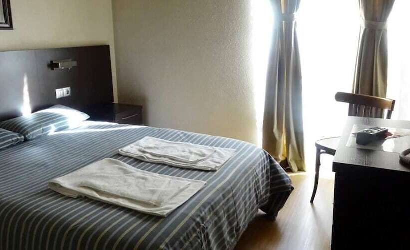 اتاق استاندارد, Hostal Cal Forner