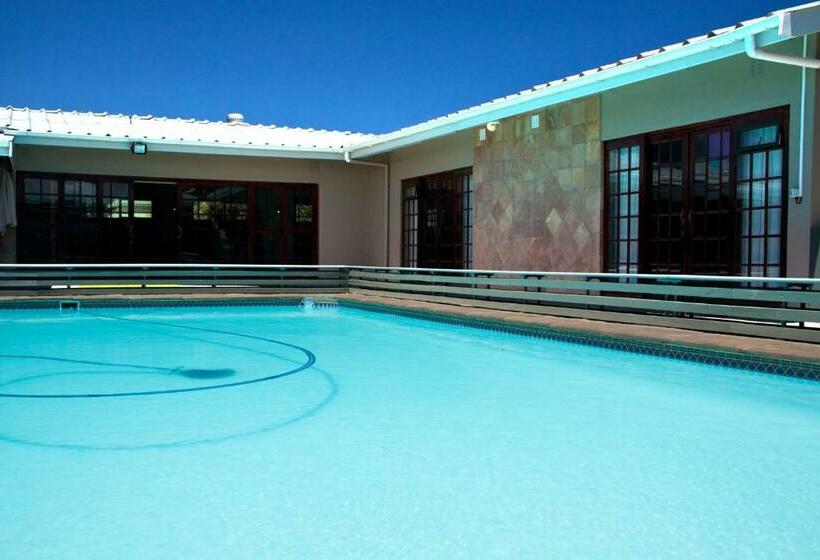 스탠다드 스튜디오, D Urbanmist Self Catering Guest House