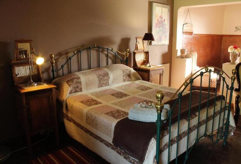 اتاق استاندارد سه نفره, Lentelus Guesthouse