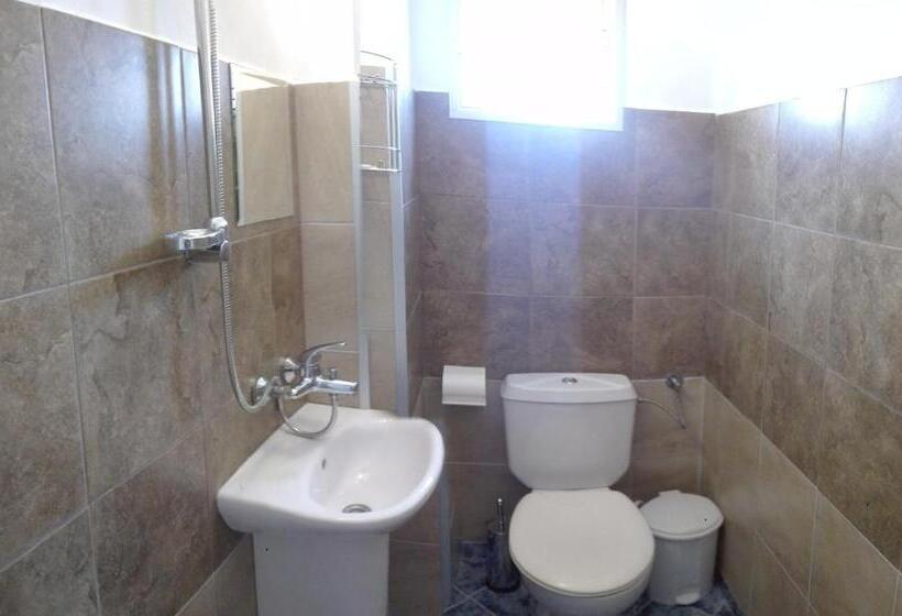Номер Стандарт с Террасой, Eleonor Guest House