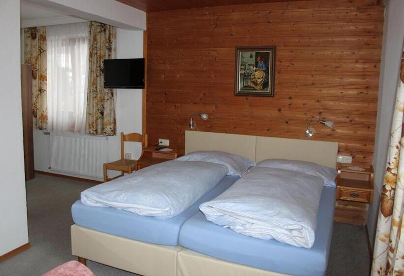 Апартаменты 2 Спальни с Балконом, Gästehaus Trude Waltl
