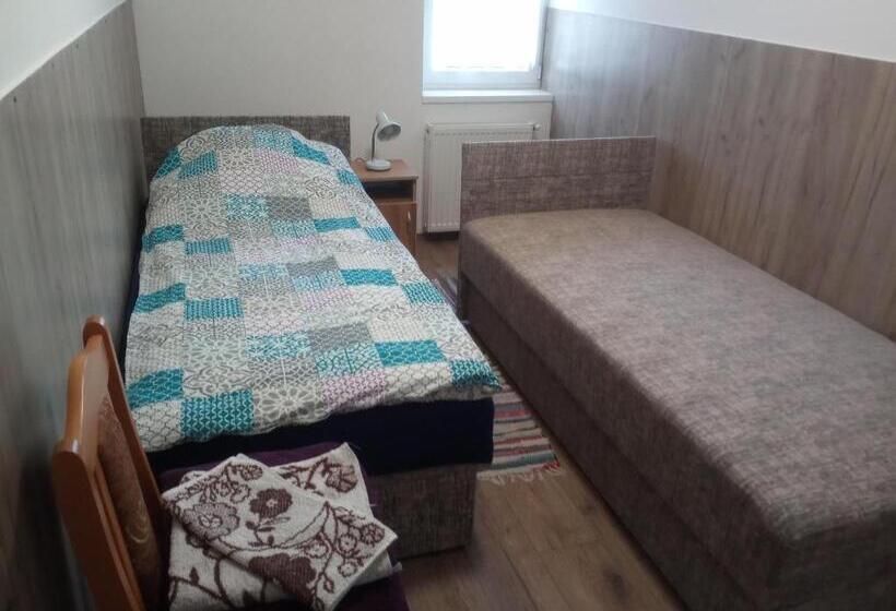 带共用浴室的标准房间, Budai Vám Apartmanház