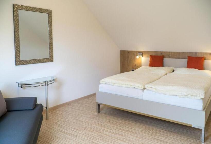 Family Suite, Pension & Reitstall Inghofer